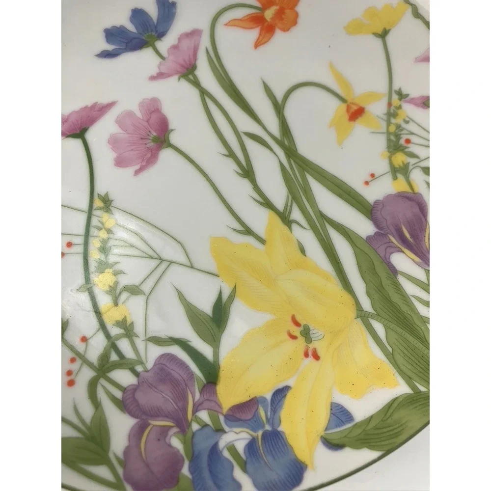 Mann Day Lily Salad Plates Set of 4 White Floral Wildflower Vintage 1974